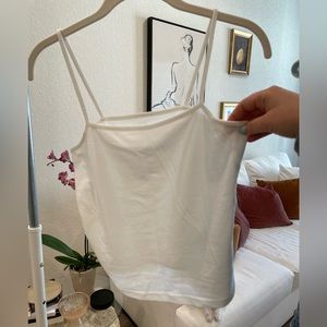White tank top!